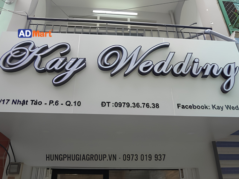 Bảng hiệu alu trắng là gì?