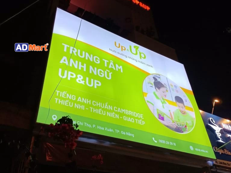 Bảng hiệu bạt có đèn: Cấu tạo, ưu điểm và vật tư cần thiết để thi công bền đẹp