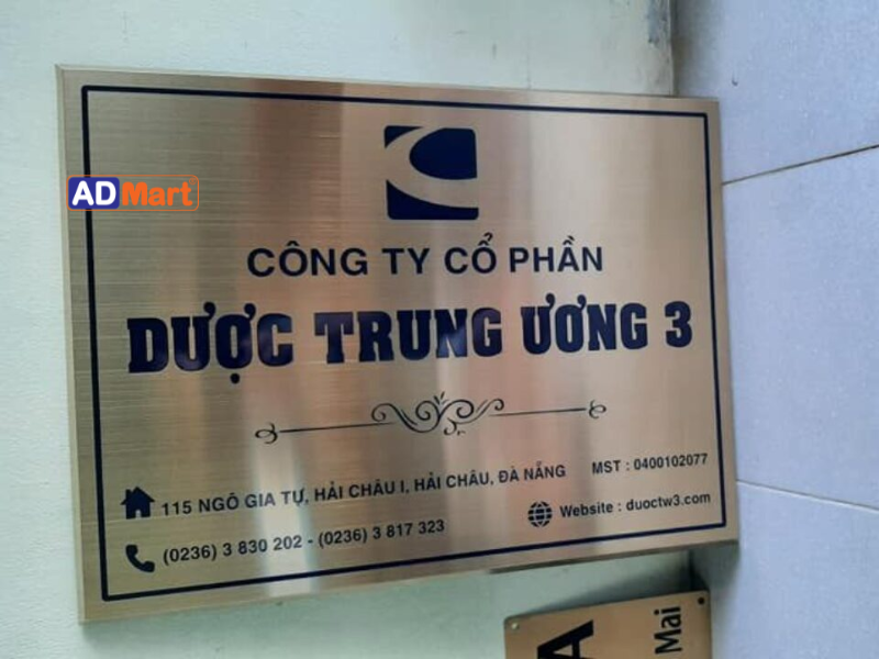 Vì sao bảng hiệu công ty dược cần được chú trọng?