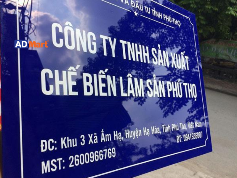 Bảng hiệu công ty mica là gì?