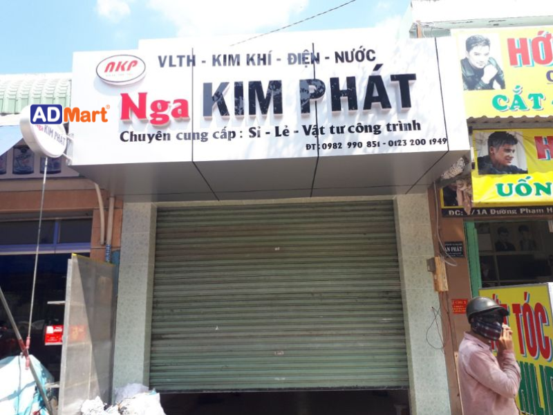 Tiêu chí làm bảng hiệu cửa hàng kim khí