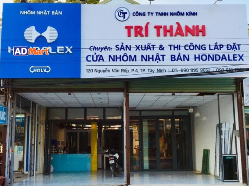 Bảng hiệu cửa nhôm là gì?