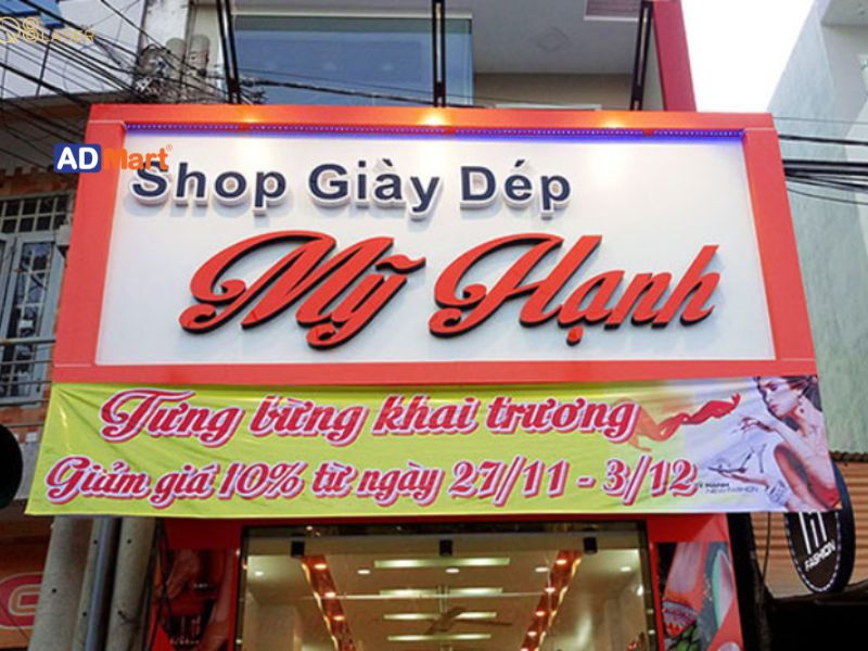Bảng hiệu giày dép là gì? Một số mẫu bảng hiệu giày dép