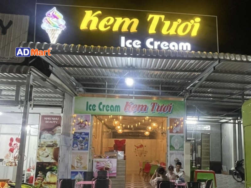 Bảng hiệu kem tươi là gì? Chất liệu làm bảng hiệu kem tươi bền đẹp