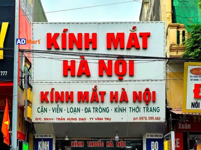 Bảng hiệu kính mắt là gì?