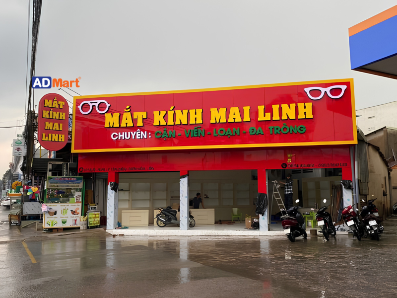 Tiêu chí đánh giá bảng hiệu kính mắt đẹp