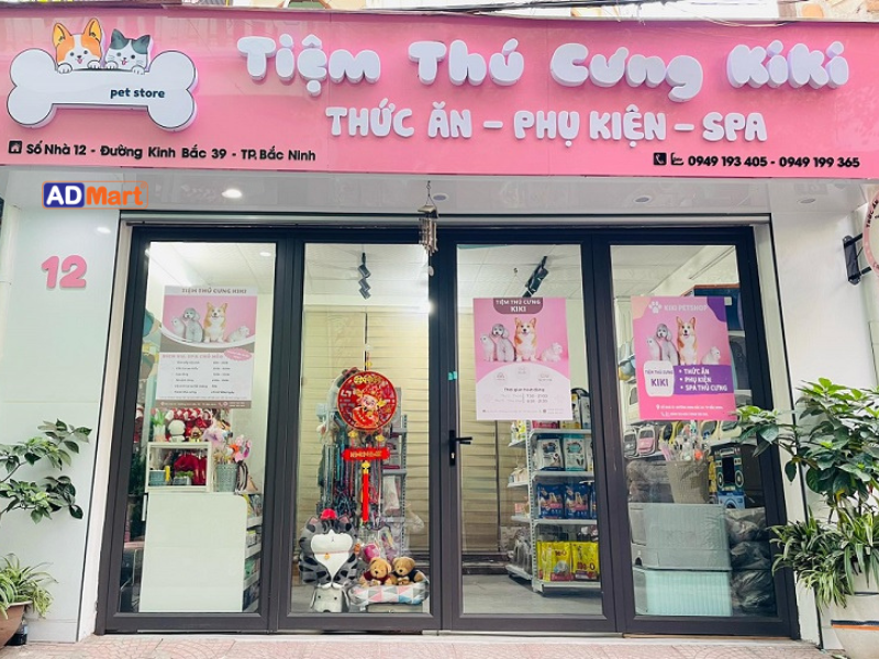 Bảng hiệu màu hồng chữ nổi