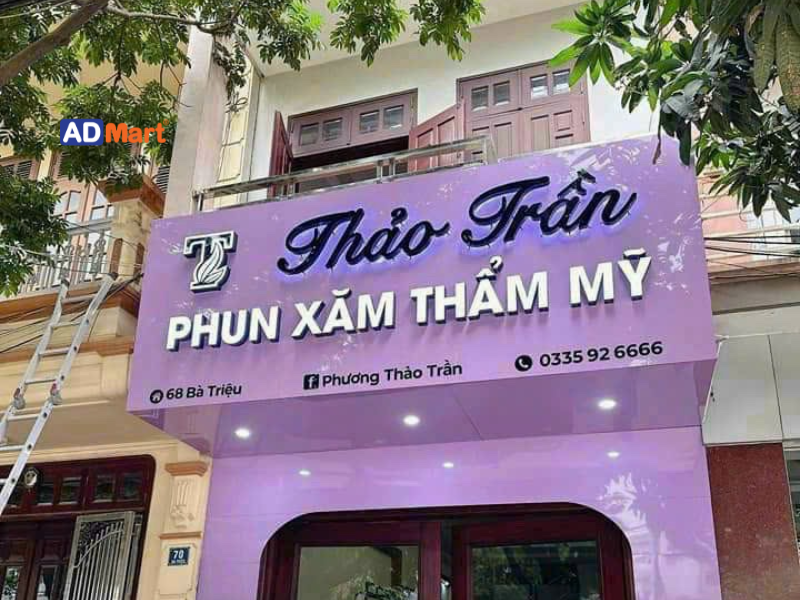 Bảng hiệu màu tím là gì? Lý do nên lựa chọn bảng hiệu