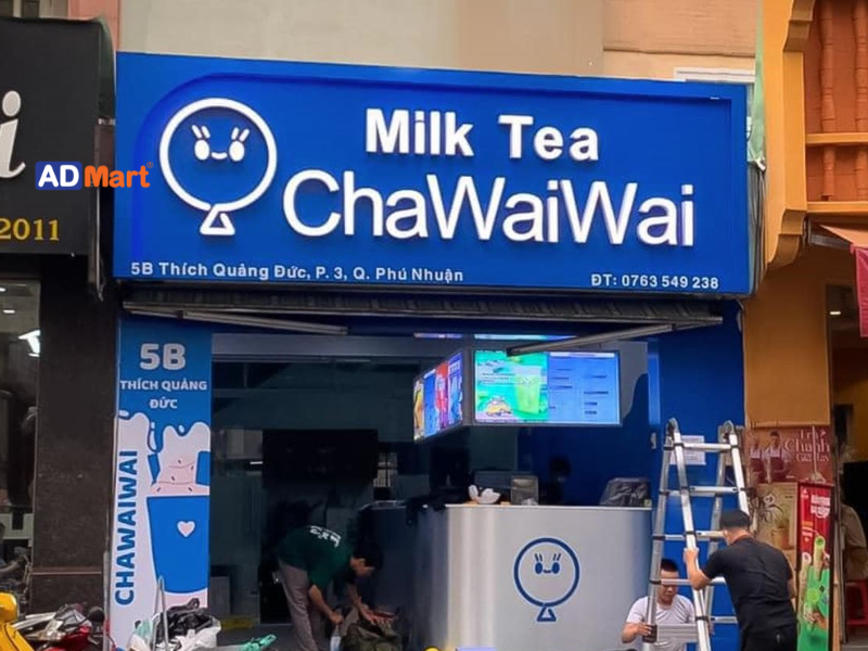 Vì sao bảng hiệu nền xanh chữ trắng được ưa chuộng?