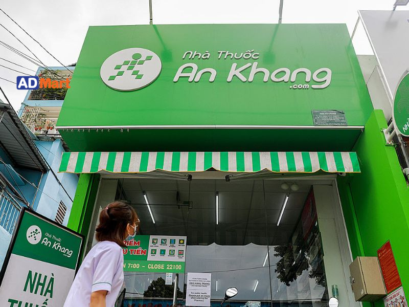 Một số ngành nghề phù hợp với bảng hiệu nền xanh chữ trắng