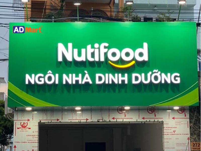 Bảng hiệu Nutifood là gì?