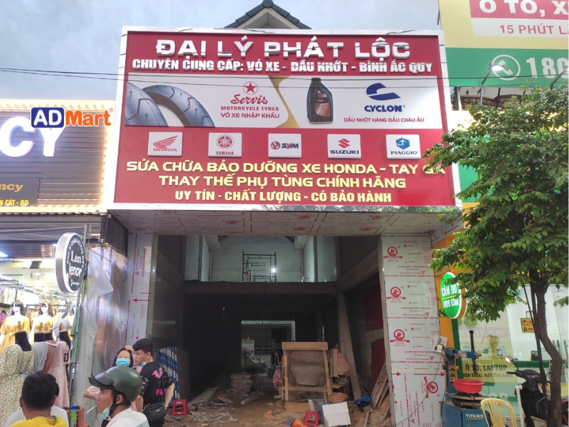 Ưu điểm khi làm bảng hiệu phụ tùng xe máy