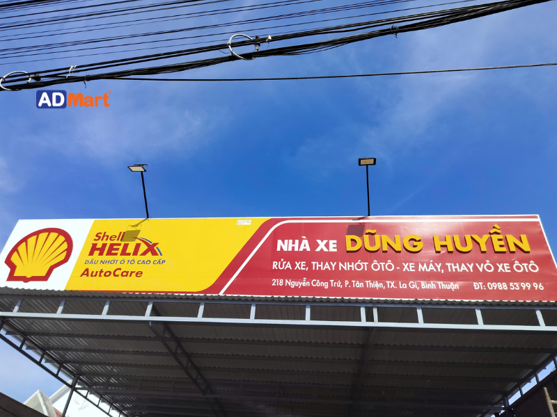 Lợi ích của bảng hiệu rửa xe thay nhớt đối với hoạt động kinh doanh