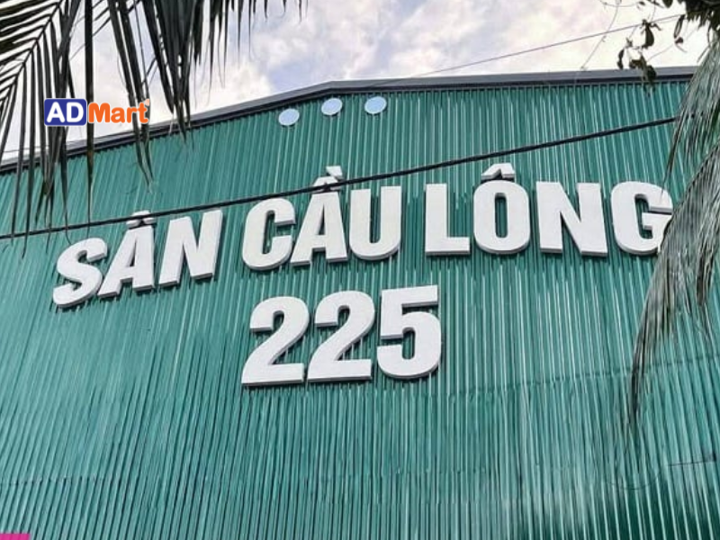 Các loại bảng hiệu sân cầu lông được sử dụng phổ biến