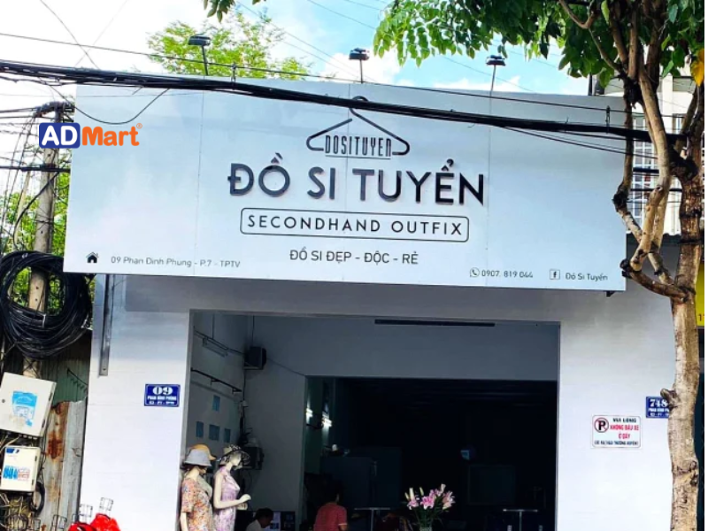 Bảng hiệu shop đồ si: Khái niệm và một số mẫu phổ biến