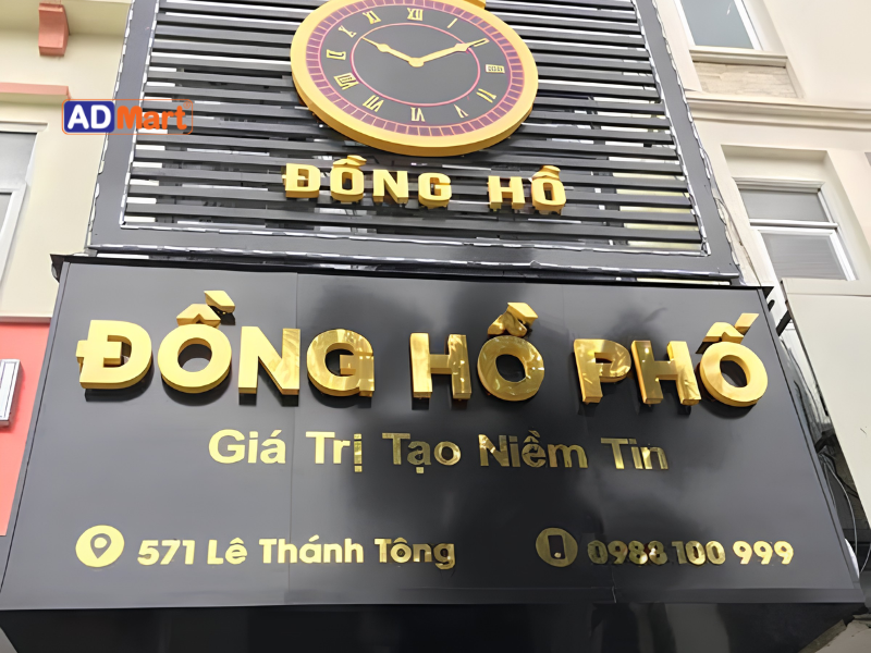 Bảng hiệu shop đồng hồ có thể kết hợp ánh sáng như thế nào?