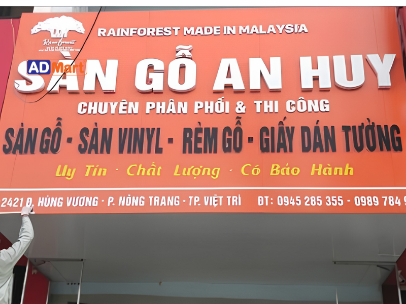 AD Mart cung cấp vật tư làm bảng hiệu showroom sàn gỗ