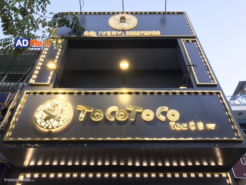 Bảng hiệu Tocotoco được cấu thành từ những vật liệu nào?