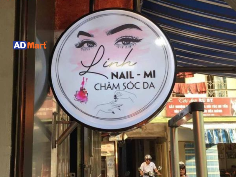 Những mẫu bảng hiệu treo cửa phổ biến hiện nay