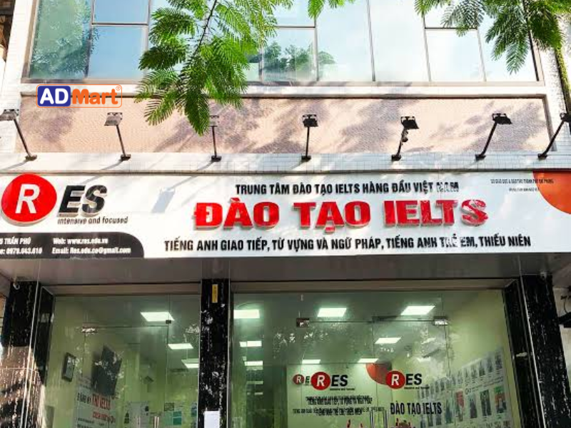 Những yếu tố cần quan tâm khi lựa chọn bảng hiệu trung tâm IELTS