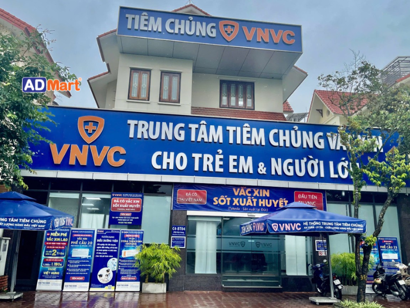 Vật liệu làm bảng hiệu trung tâm tiêm chủng bền đẹp, giá tối ưu