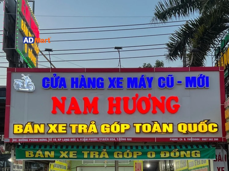 Bảng hiệu xe máy là gì? Chất liệu làm bảng hiệu xe máy