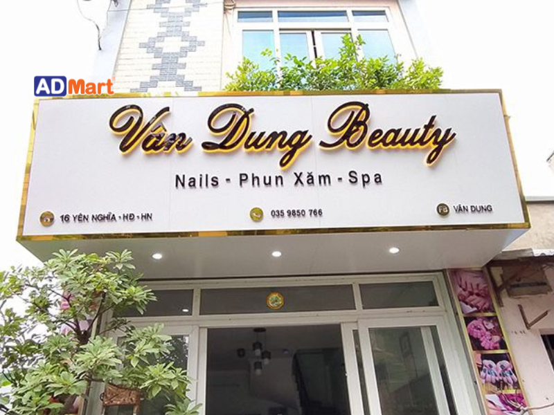 Bảng quảng cáo là gì? Khái niệm và đặc điểm cần biết
