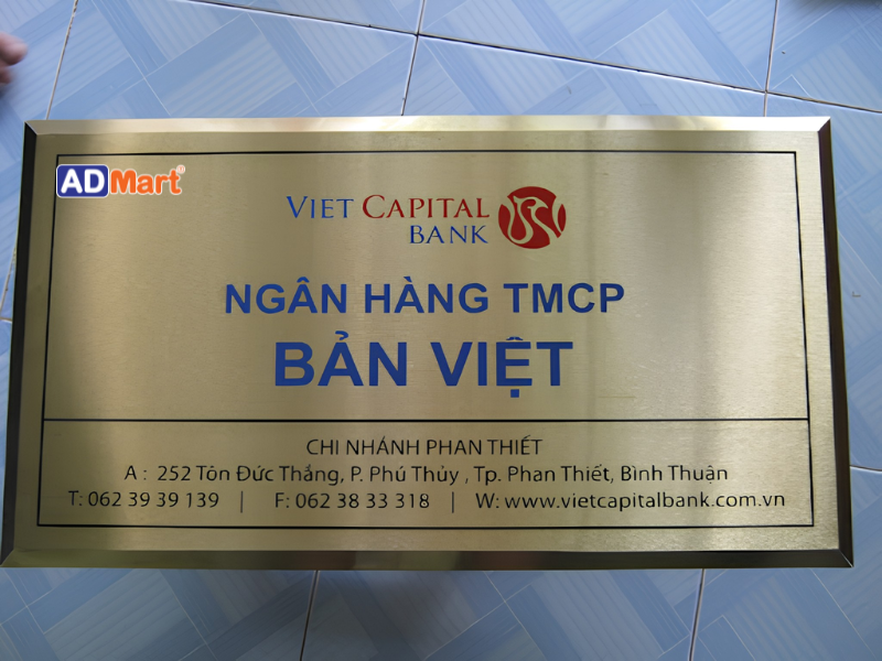Các loại biển chỉ dẫn ngân hàng phổ biến hiện nay
