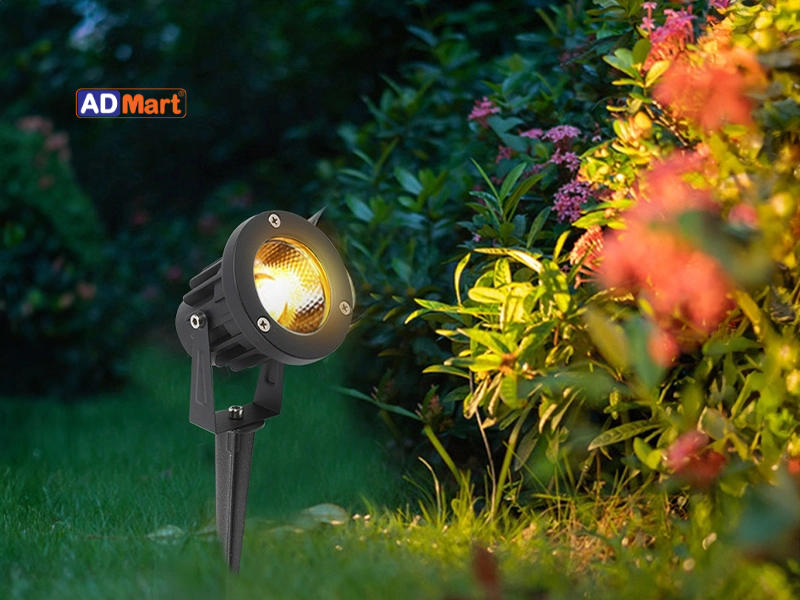 Bộ đèn chiếu cây: Giải pháp chiếu sáng cảnh quan nổi bật, hiệu quả