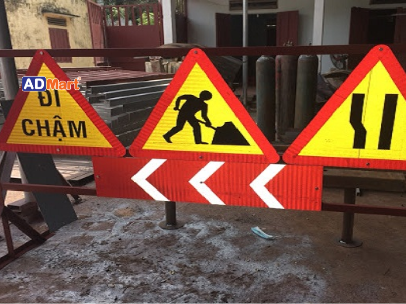 Các biển báo nguy hiểm là gì? Phân loại và ý nghĩa chi tiết nhất