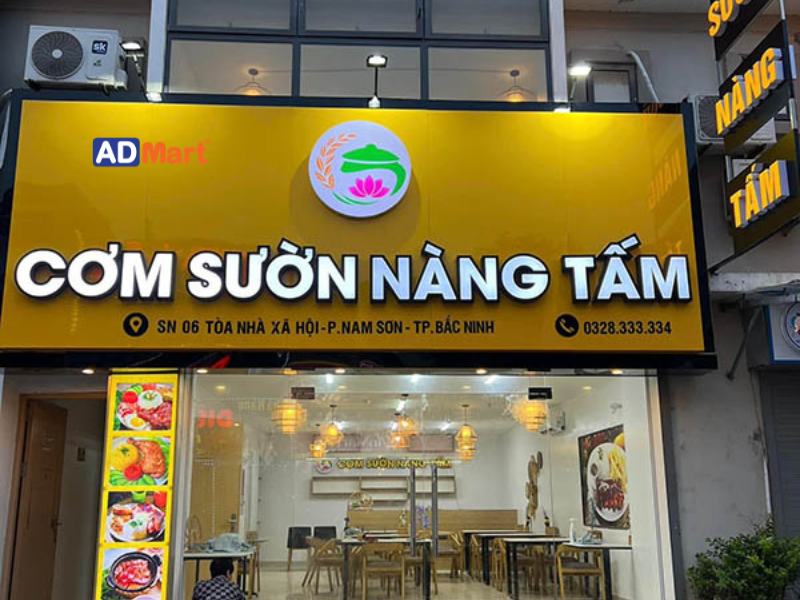 Bảng hiệu quán cơm sườn
