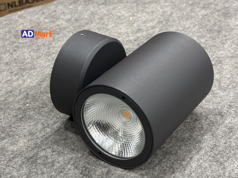 Đèn spotlight ngoài trời: Giải pháp chiếu sáng tập trung cho không gian ngoài trời
