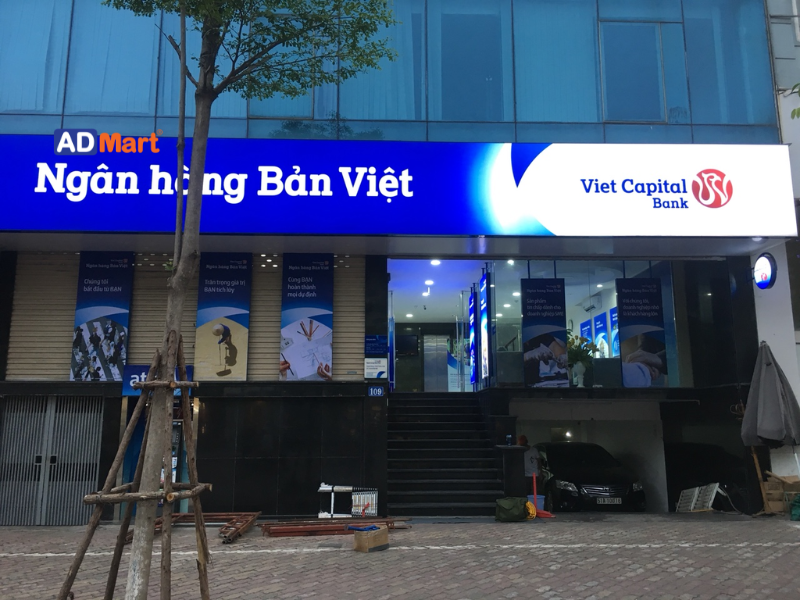 Hộp đèn LED ngoài trời chống chịu thời tiết, hiển thị tốt