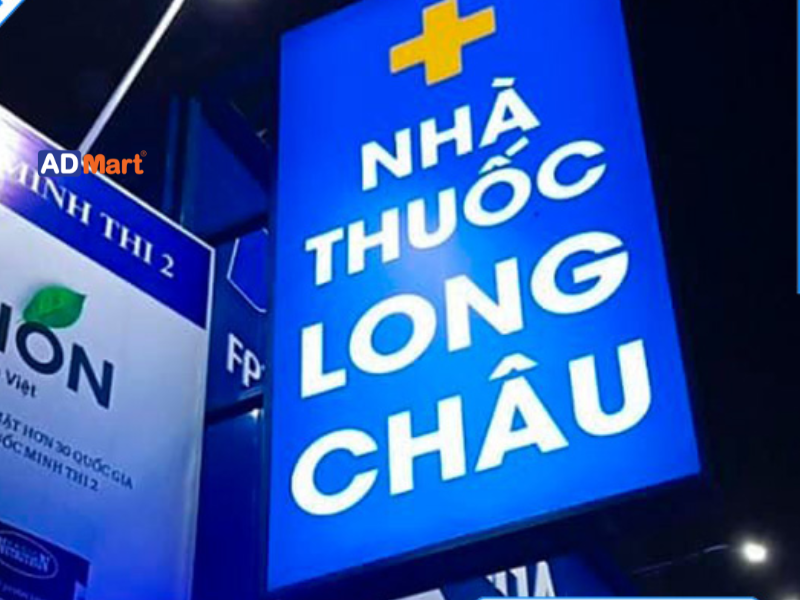 Tại sao nên làm hộp đèn nhà thuốc?