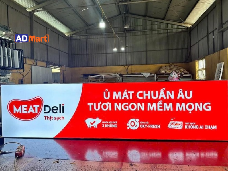 Hộp đèn quảng cáo nhà hàng là gì? Tiêu chí lựa chọn vật tư