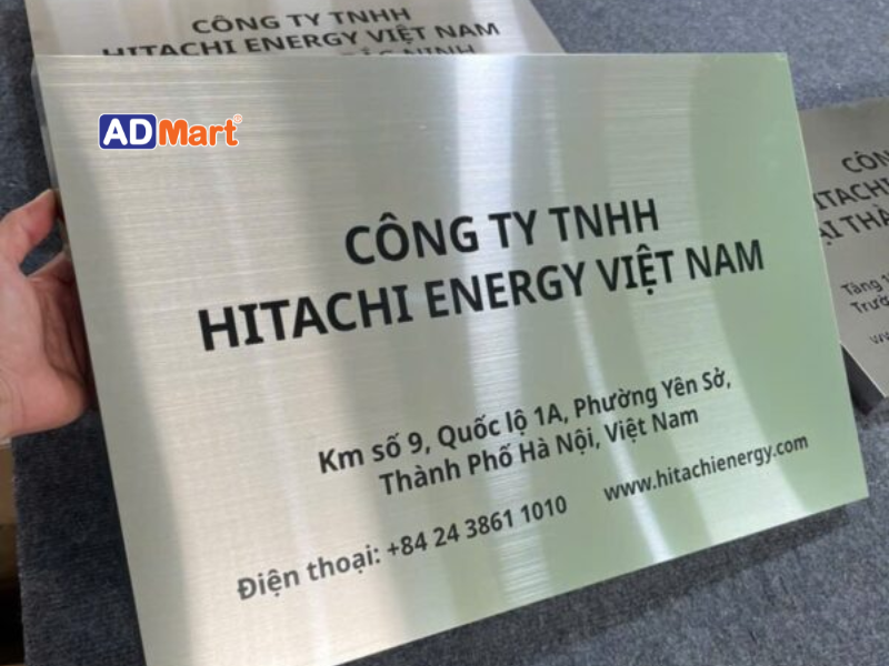Những yếu tố ảnh hưởng đến kích thước biển chỉ dẫn