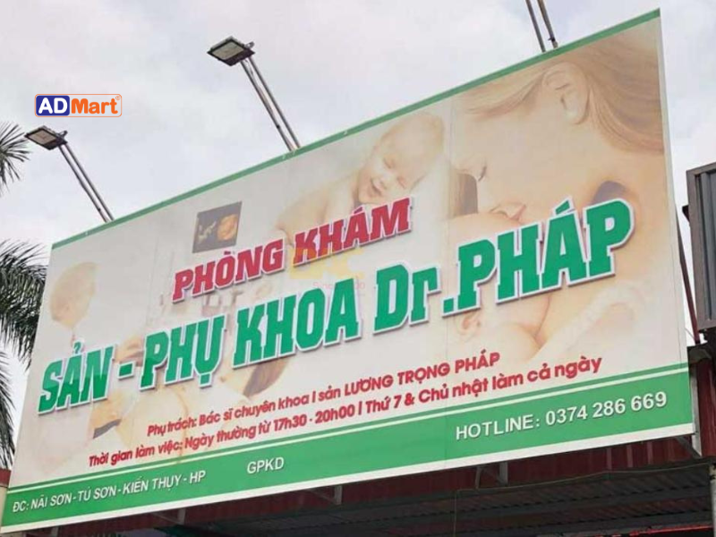 Biển quảng cáo decal in UV bền màu – In nhanh, sắc nét, chuẩn màu