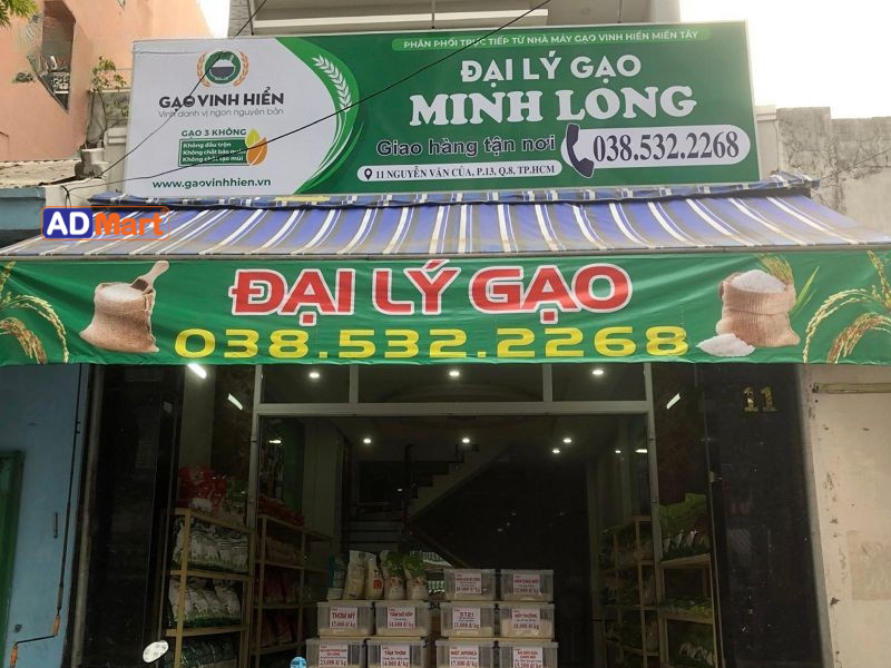 Biển quảng cáo bán gạo in UV dạng bạt bền đẹp, chuẩn màu