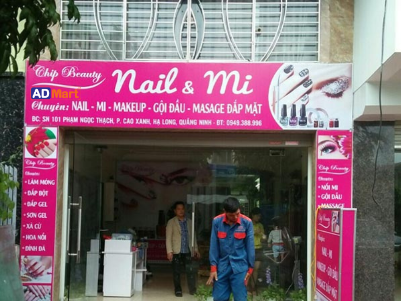 Biển quảng cáo nail mi in UV đẹp, bền màu, nổi bật mọi không gian