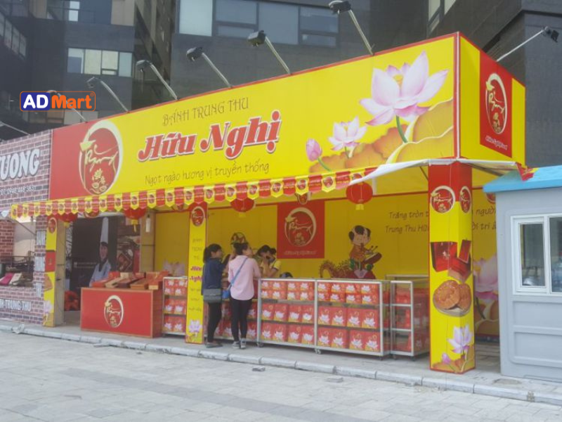 Biển quảng cáo nền vàng chữ đỏ – Giải pháp nhận diện thương hiệu nổi bật