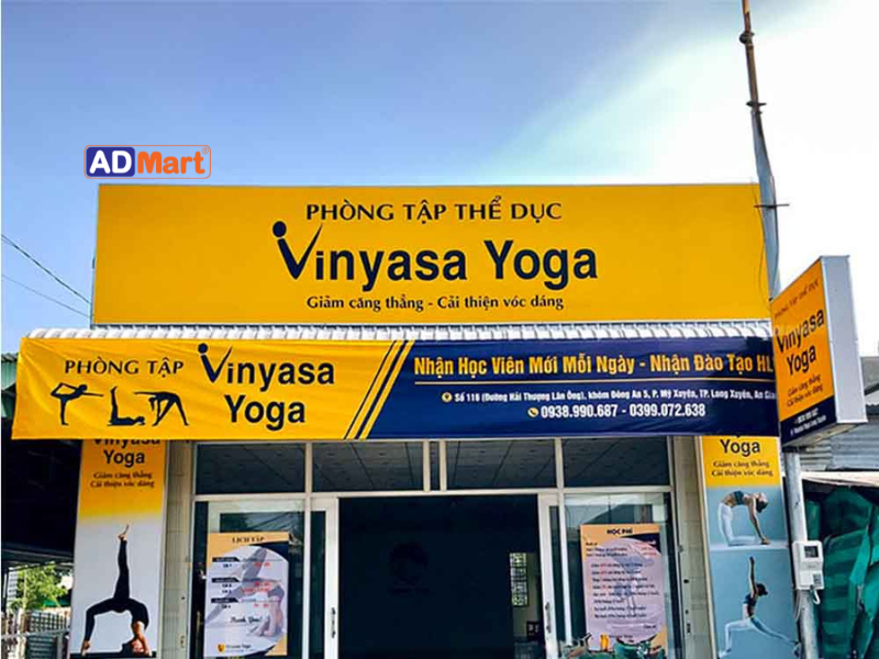Biển quảng cáo yoga đẹp – Chất liệu & công nghệ in UV chuẩn 2025