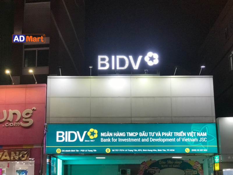 Biển thương hiệu là gì? Vì sao doanh nghiệp cần đầu tư ngay từ hôm nay?