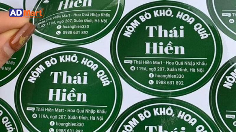 Tại sao in poster dán lại là lựa chọn hoàn hảo cho quảng cáo?