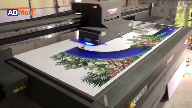 In UV mặt phẳng là gì? Ưu điểm và ứng dụng nổi bật