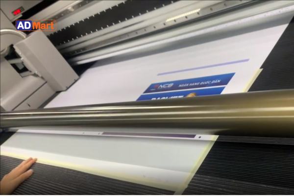 Công nghệ in UV 10 màu là gì? Giải pháp in ấn đỉnh cao cho quảng cáo và nội thất
