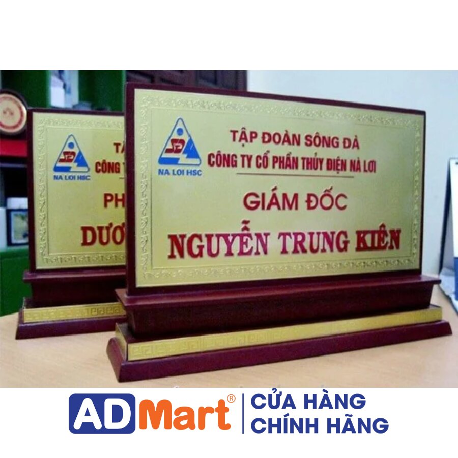 biển chức danh để bàn xây dựng văn hóa doanh nghiệp