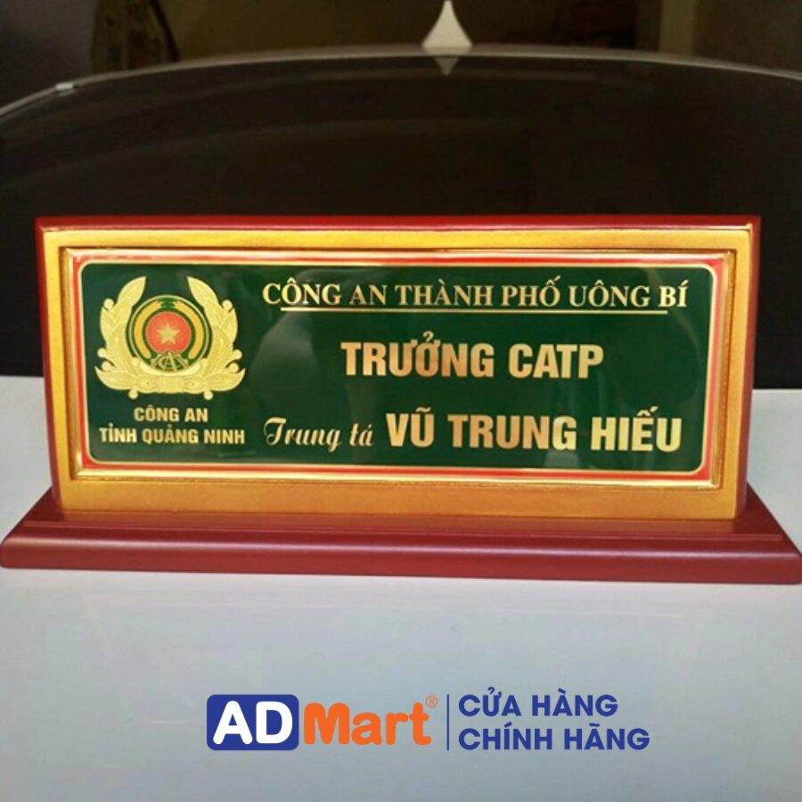 Biển Chức Danh Để Bàn Công An Giải Pháp Thể Hiện Uy Tín và Chuyên Nghiệp