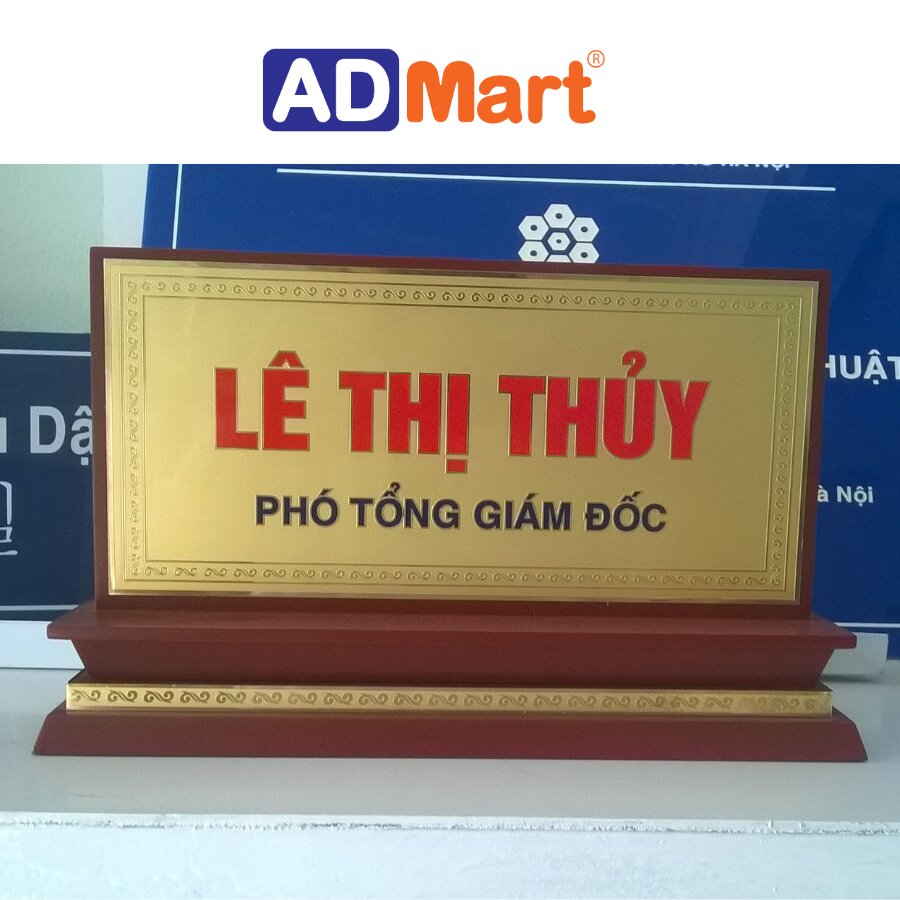 biển chức danh để bàn bằng đồng dễ dàng vệ sinh