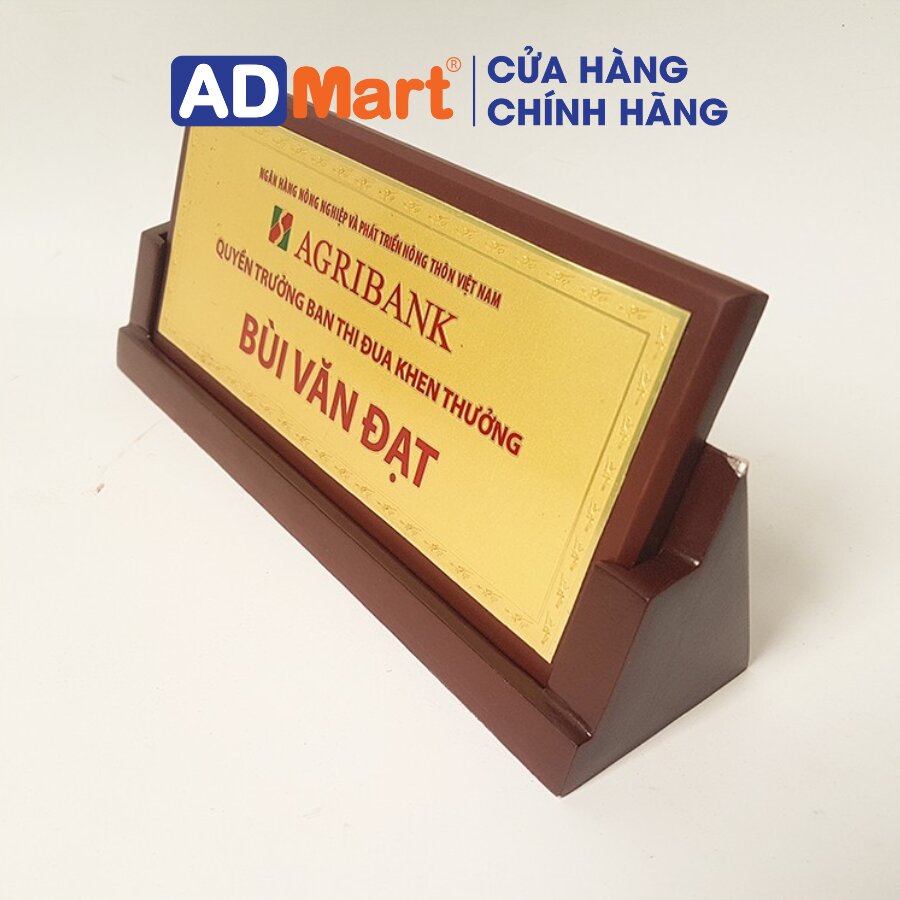 biển chức danh tam giác tạo tính chuyên nghiệp